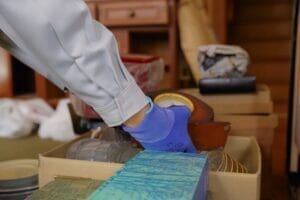遺品整理で見つかる骨董品